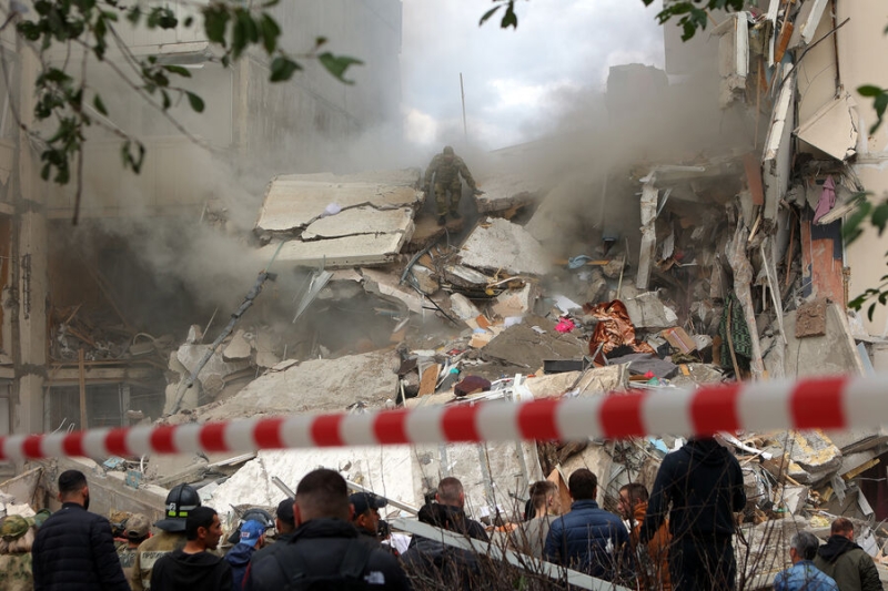 Количество погибших при обрушении в Белгороде возросло до 14-ти